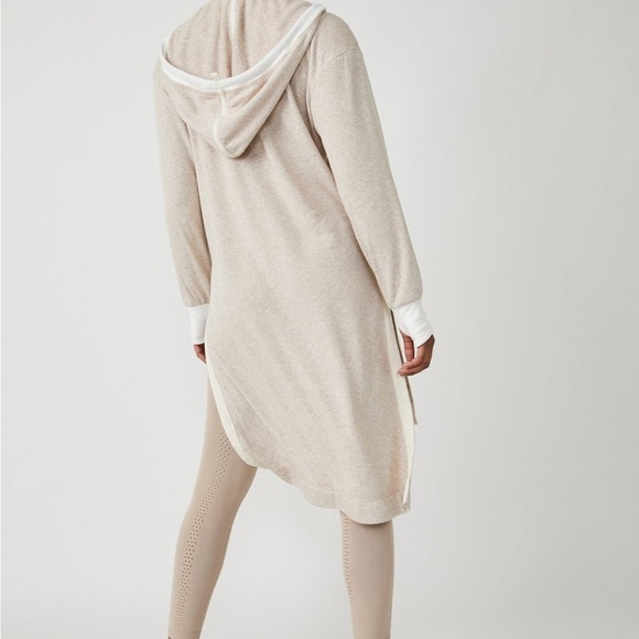 New Free People FP MOVEMENT Feel Good Layer Size Small Oatmeal Heather Worn once - Picture 3 of 7